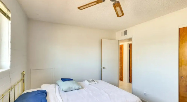Riverfront Bullhead City Home w/ Mountain Views!, Забронировать Вилла Виллы Буллхед-Сити, Вилла