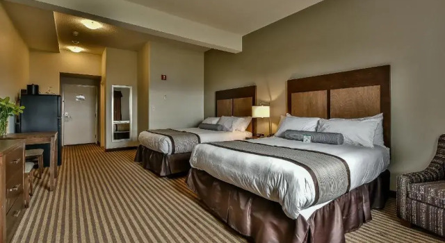 Четырёхместный номер Deluxe The View Hotel