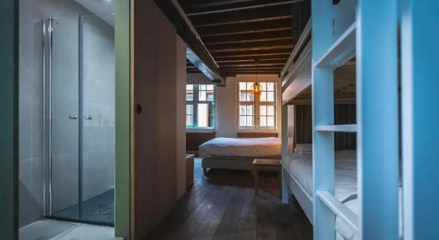 Двухместный люкс Deluxe B&B BedStarLine