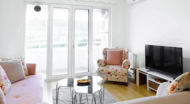 Cozy Flat Near the Istanbul Airport in Bahcesehir, Boek Appartement Bahcesehir Regio Marmara