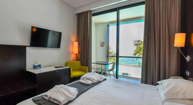 Quinta Mirabela - Design Hotel, Rezerwuj Hotel Hotele w Funchal z parkingiem, Parking