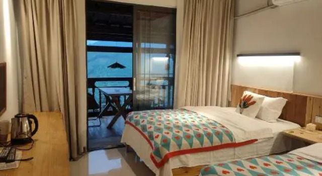 Beichuan Shiyi Huaguo Hotel, Rezerwuj Hotel Hotele w Mianyang z parkingiem, Parking
