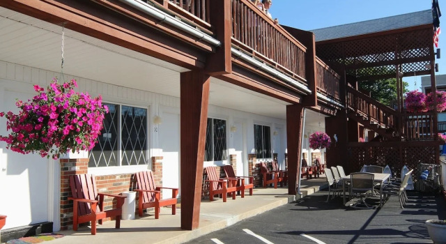 Sea Drift Motel, Varaa Motelli Hotellit New England uima-altaalla, Uima-allas