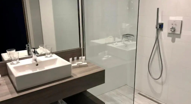Двухместный номер Standard с красивым видом из окна Van der Valk Hotel Liège Congres