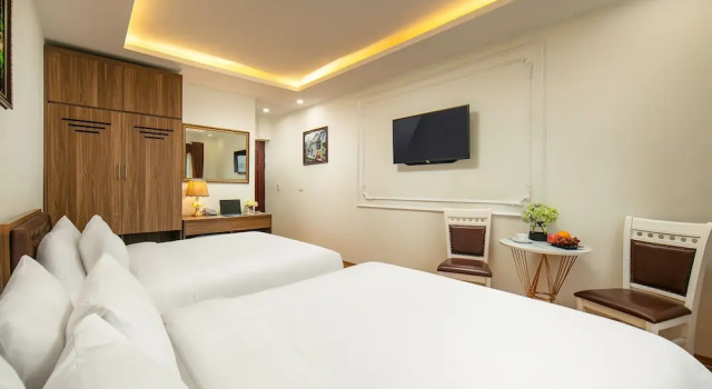 Четырёхместный семейный номер Standard с видом на озеро Tunger Premium Hotel & Travel