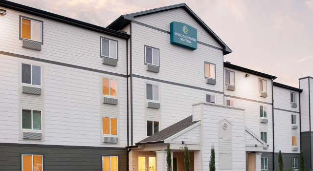 WoodSpring Suites Daytona Beach Intl Speedway, Buchen Sie Hotel Strand von Daytona Beach USA