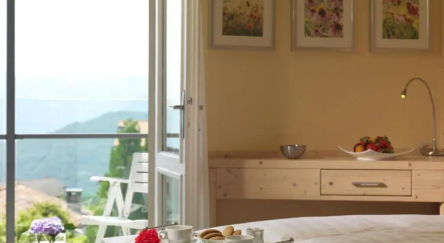 Номер Comfort Albergo Miralago