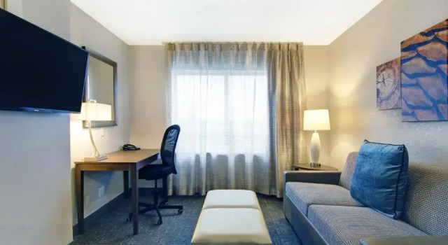 Двухместный люкс c 1 комнатой Staybridge Suites Toronto - Vaughan South by IHG