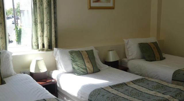 Трёхместный номер Standard Waverley Hotel