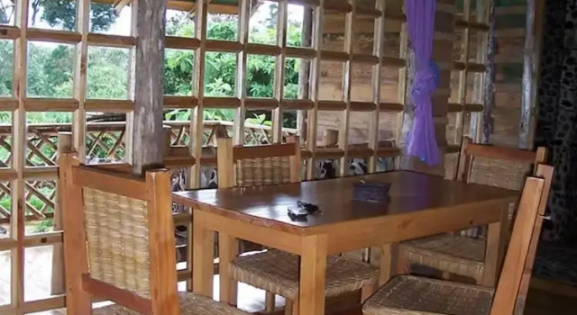 Четырёхместное бунгало Standard Castle Forest Lodge