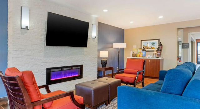 Comfort Inn & Suites near Ontario Airport