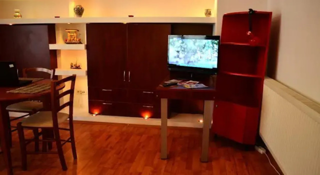 Museum Studio, Varaa Hotelli Cluj-Napoca 