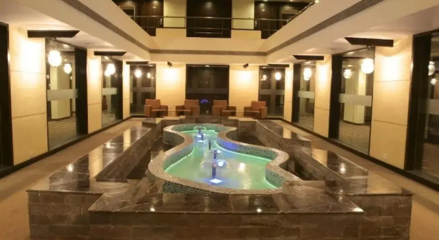 The Sky Imperial Thaltej, Rezerwuj Hotel Hotele w Gujarat ze śniadaniem, Śniadanie