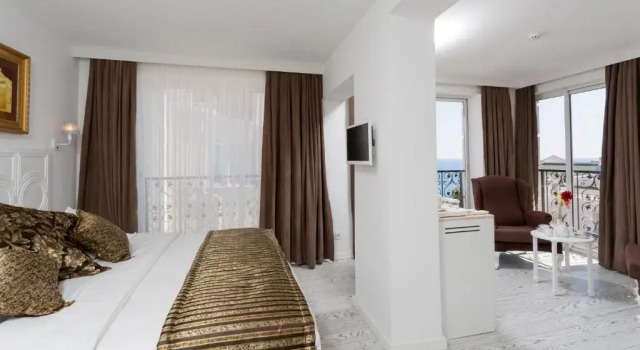 Двухместный люкс Grand Wise Hotel & Spa
