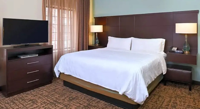 Двухместная Студия люкс Staybridge Suites Indianapolis-Fishers by IHG