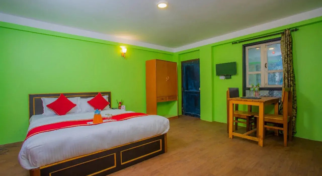 OYO 280 Hob Nob Garden Resort, Забронировать Курортный отель Курортные отели Катманду, рядом с Narayanhiti Palace Museum, Курортный отель