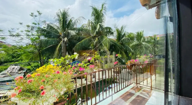 Семейный номер Standard с балконом Cuong Thinh Homestay