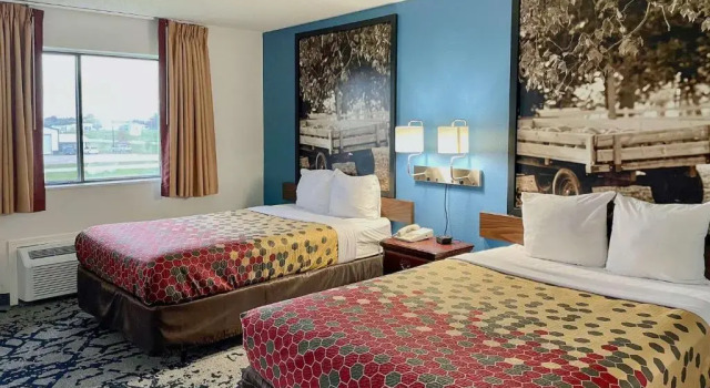 Четырёхместный номер Standard Travelodge by Wyndham Lamoni