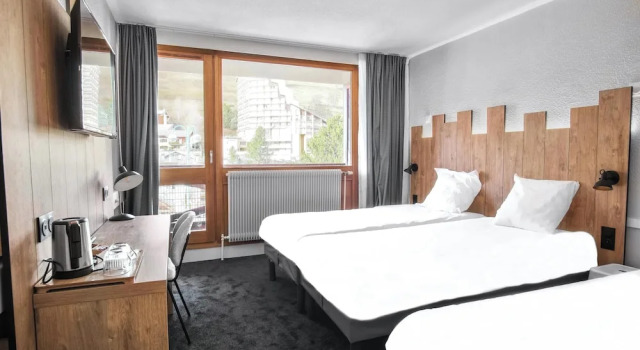 Трёхместный номер Premium с балконом Hôtel Les 2 Alpes L'Orée Des Pistes