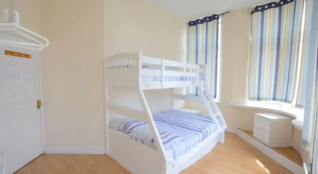 Двухместный номер Standard NX London Hostel