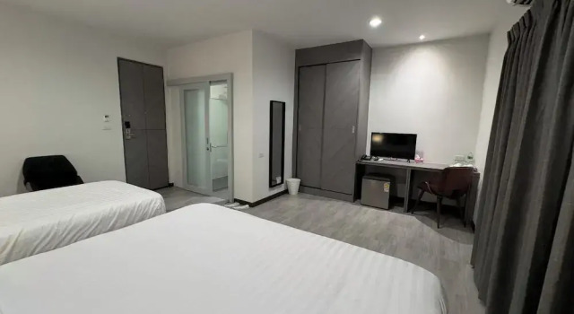 Трёхместный номер Deluxe The Kite Hotel Bangkok
