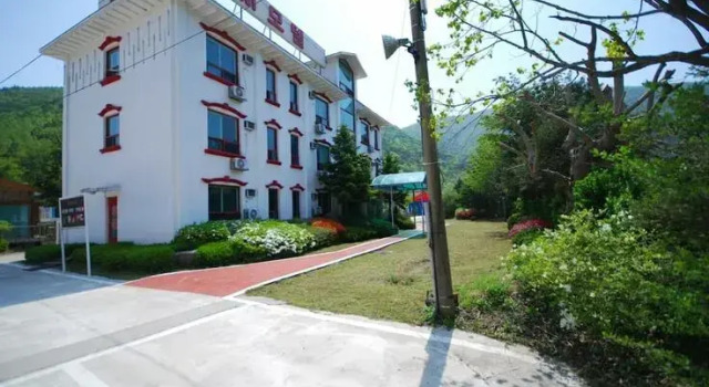 Gangneung M, Boek Hotel Hotels in Gangwon-Do met parkeren, Parkeren