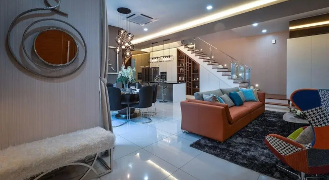 Luxury House in Seremban , Negeri Sembilan, Varaa Villa Hotellit Nilai pysäköinnillä, Pysäköinti