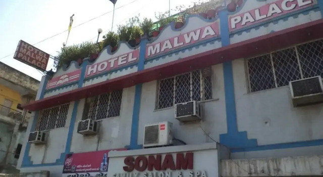 Hotel Malwa Palace, Rezervovat Hotel Hotely v Gujarat s parkováním, Parkování