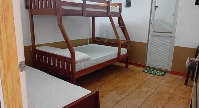 Кровать в общем номере oyo187 Rose Ros Place Budget HotelResort