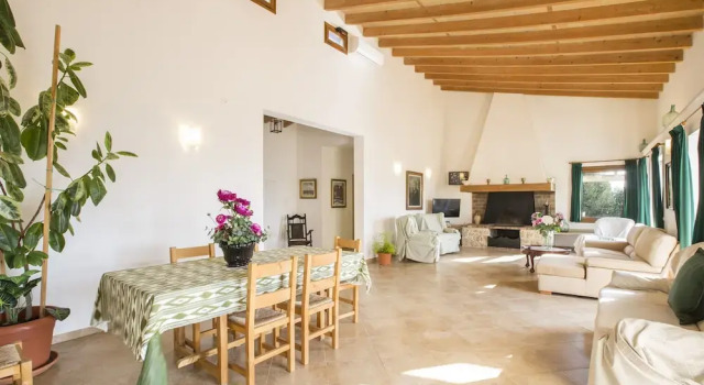 Son Morey - Villa With Private Pool. Free Wifi, Rezerwuj Willa Hotele w Majorka z parkingiem, Parking