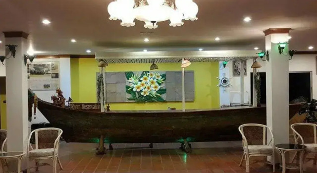 Sea Falcon Hotel