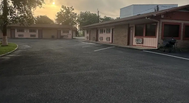Wildflower Inn & RV Park