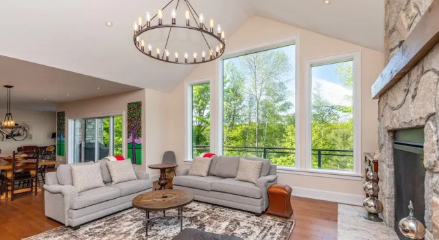Villa Vista - Fabulous new Home Overlooking the Golf Course in Port Carling, Prenota Villa Port Carling Muskoka
