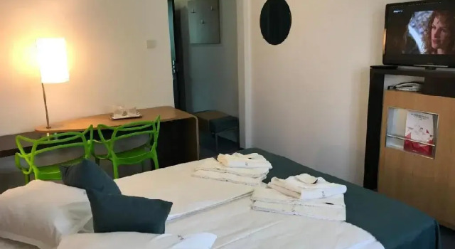 Hotel Lebăda, Prenota Hotel Hotel a Ialomiţa con parcheggio, Parcheggio