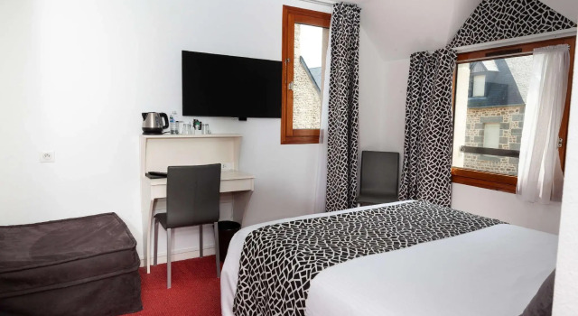Трёхместный номер Standard Best Western Le Moulin de Ducey