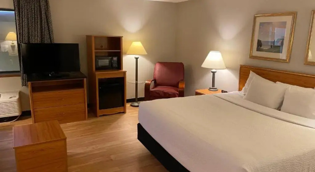 Deluxe Doppel Zimmer mit eingeschränkter Sicht Days Inn by Wyndham Pleasant Prairie Kenosha