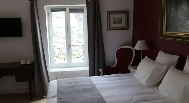 Le clos de lolivier, Забронировать Отель Отели Парижа с парковкой, рядом с Espace Nadeshiko Paris France, Парковка