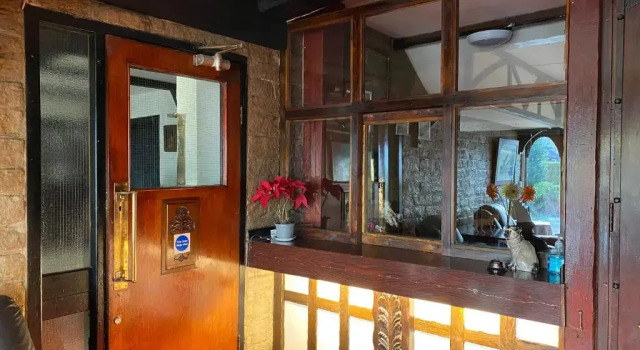 Lanehead Hotel