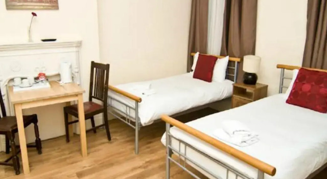 Трёхместный номер Standard The Windmill Hotel