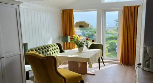 8 Person Holiday Park Home in Romo, Rezerwuj Dom wakacyjny Hotele w Sønderjylland z parkingiem, Parking