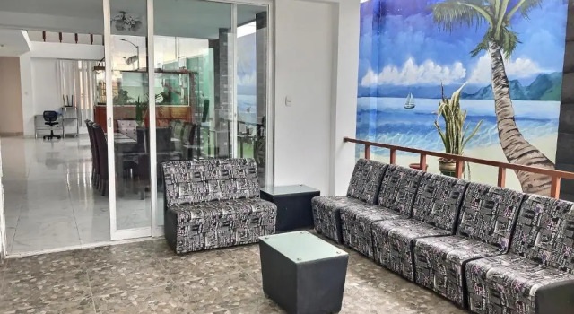Spacious Modern Beach House, Prenota Hotel Pisco Ica, vicino a San Martin Park