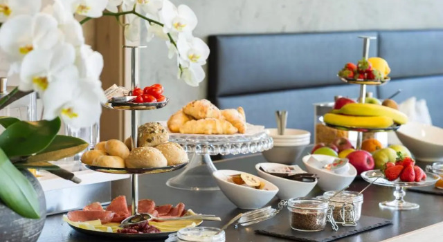Апартаменты Haus Gregori Modern & Central Stay in Vineyard with Rooftop & Served Breakfast