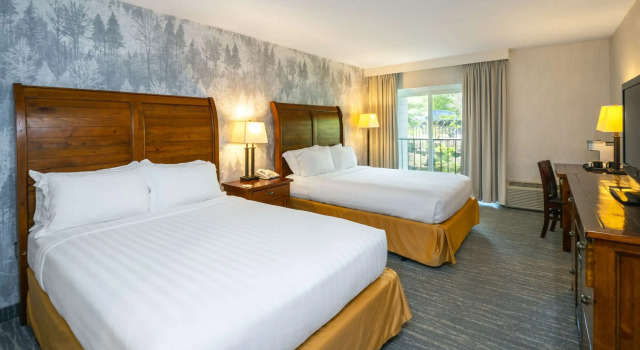 Четырёхместный номер Standard Hidden Valley Resort, an Ascend Collection Resort