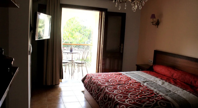 Люкс с балконом Riad Dar Achaach