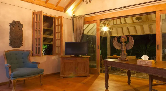 Villa for Rent in Bali 2047, Rezervovat Vila Chaty v Bali, Chalupa