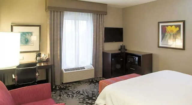 Двухместный люкс Hampton Inn Oxford/Conference Center