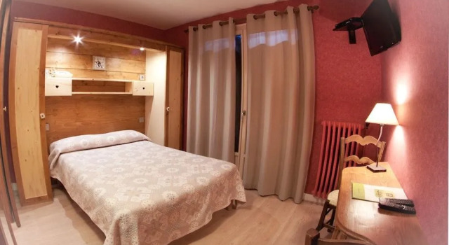Le Sapin Fleuri, Rezervovat Hotel Bourg-d'Oueil Hautes-Pyrénées