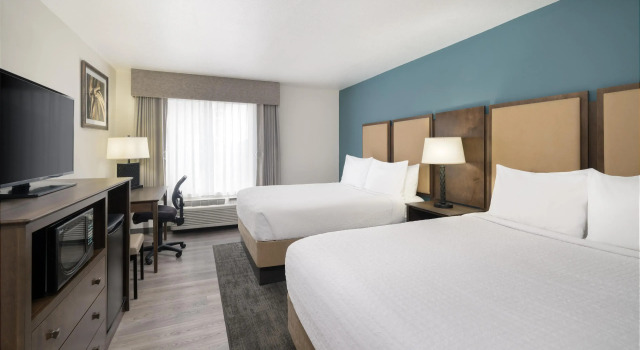 Четырёхместный номер Standard Best Western Plus Frontier Inn