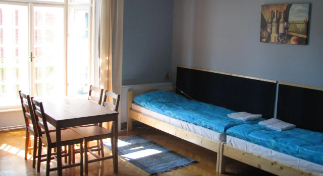 Четырёхместный номер Standard 7x24 Central Hostel