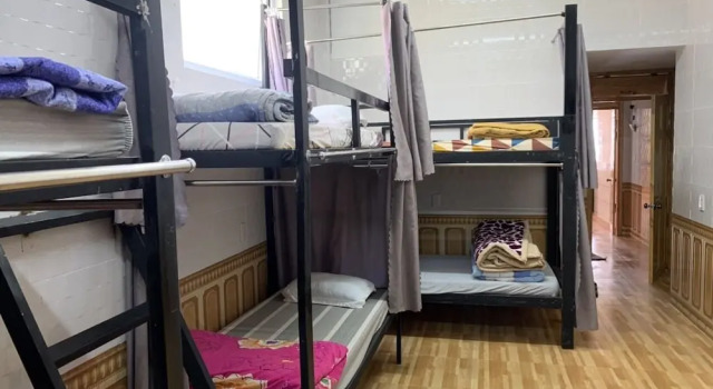 Кровать в общем номере Lee Na Hotel - Hostel